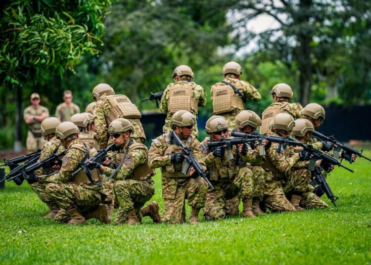 Diario El Salvador tweet media