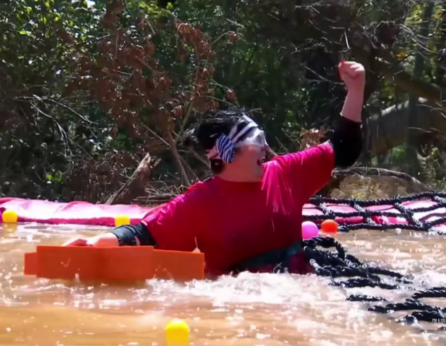 OpticalTurnkey's tweet image. Was this the greatest cyclone in #imaceleb history? 
#cyclone #ImACelebrity