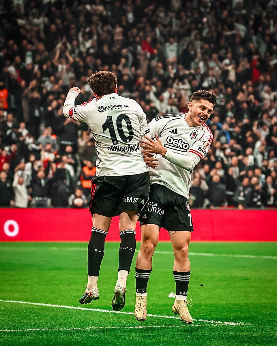 Milotrashica tweet media