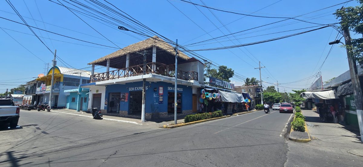 CitymaxSur's tweet photo. 🔥🏬 ¡LOCAL COMERCIAL EN IZTAPA – HAZ CRECER TU NEGOCIO DONDE HAY MOVIMIENTO! PAL-004-04-26/Q7,000

🏡CityMax del Sur
📧asistente@citymax-sur.com
📱6640-0435
🔗 https://t.co/AP3Tofa710
📲 Más información:
https://t.co/LCbyfkYeeM

#CityMaxDelSur #LocalComercial #Iztapa #Escuintla https://t.co/VCX284hgKe