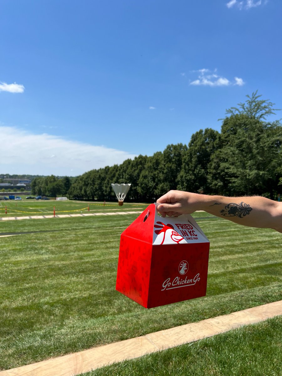 Go_Chicken_Go's tweet photo. Us the second the weather gets above 65 degrees in Kansas City. π³π·
#spring #gochickengo #kansascity https://t.co/gImQ0sEDpj