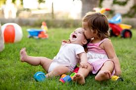 BermanWill75298's tweet image. #Toddler love, #precious moments to remember🤎🤍💚 ... toddler world 💞