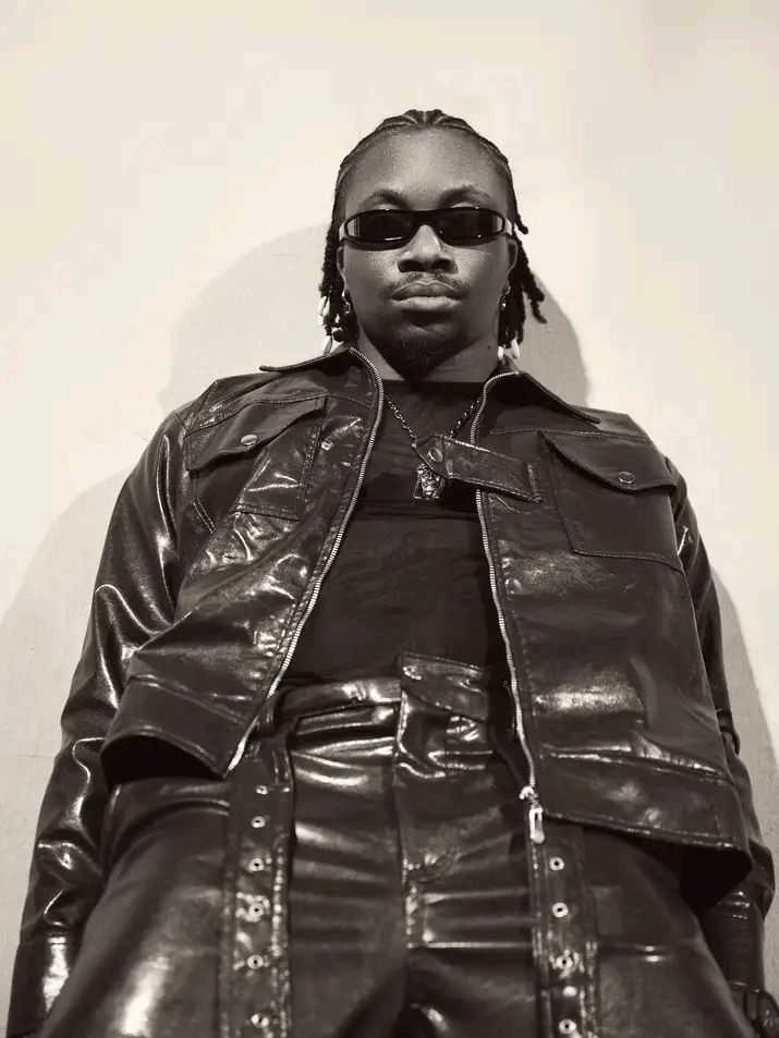 Bahdlex_'s tweet image. It's world 🌍 #Oxlade Day 🍿🍸🎀🎉🍾🎈🍬🍿
 
Happy #birthday to our #singer🍿🍭🥂🍡🍥

A𝒈𝒆 𝒊𝒔 𝒋𝒖𝒔𝒕 𝒂 𝒏𝒖𝒎𝒃𝒆𝒓🍷🍿🍬🎈🎉 #Celebrities 
🥧 Grow stronger and wax stronger ❤️ #bahdlex 
#Bahdlexbirthday #April23 #April23rd #hbd #bahdlexempire #Bahdlexblog #Bahd #Lex