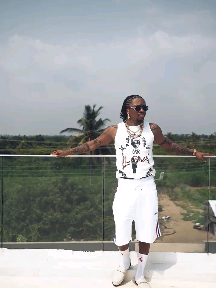 Bahdlex_'s tweet image. It's world 🌍 #Oxlade Day 🍿🍸🎀🎉🍾🎈🍬🍿
 
Happy #birthday to our #singer🍿🍭🥂🍡🍥

A𝒈𝒆 𝒊𝒔 𝒋𝒖𝒔𝒕 𝒂 𝒏𝒖𝒎𝒃𝒆𝒓🍷🍿🍬🎈🎉 #Celebrities 
🥧 Grow stronger and wax stronger ❤️ #bahdlex 
#Bahdlexbirthday #April23 #April23rd #hbd #bahdlexempire #Bahdlexblog #Bahd #Lex