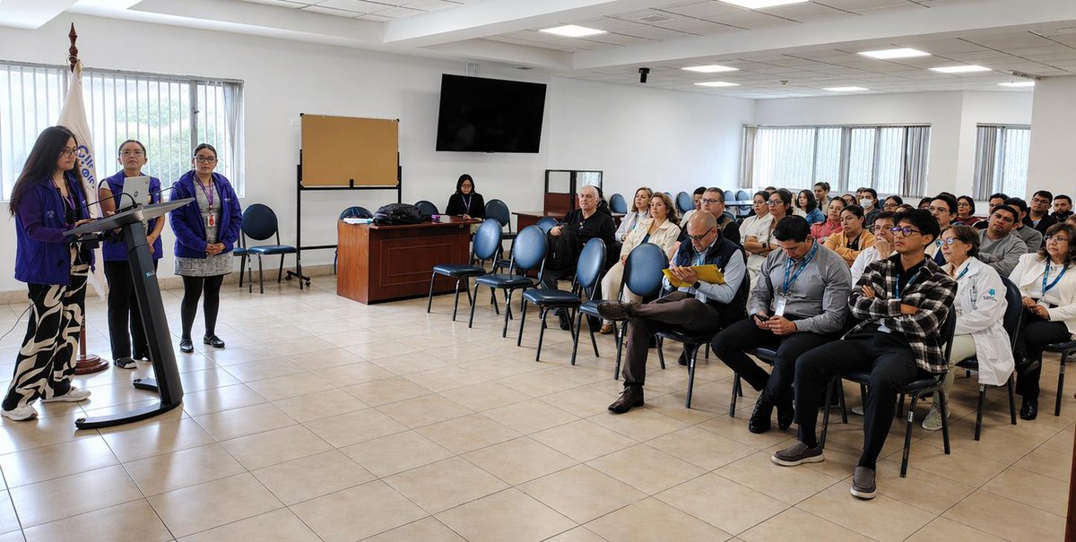 Acess_Ec's tweet image. #Quito | Profesionales de la salud y responsables de áreas críticas de la Clínica Internacional recibieron una capacitación por parte del equipo de la #ACESS Zona 9.
Reafirmando nuestro compromiso con la asesoría y capacitación continua. ✅
🧵