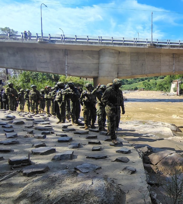 Ministerio de Defensa Nacional del Ecuador tweet media