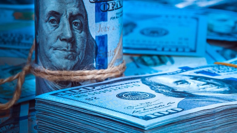 CIERRE COTIZACIONES DÓLAR:
JUEVES 23/04/2026 
-BANCO NACIÓN:
$ 1.365/1.415.- (+ 1,07 %)
-TURISTA: $ 1.839,50.- (+ 1,07 %)
-MEP: $ 1.424,40.- (+ 0,30 %)
-CCL: $ 1.482,04.- (+ 0,60 %)
-Blue: $ 1.400/1.420.- (+ 0,35 %)
#Dólar #DólarBlue #DólarHoy #DólarArgentina #DólarBN