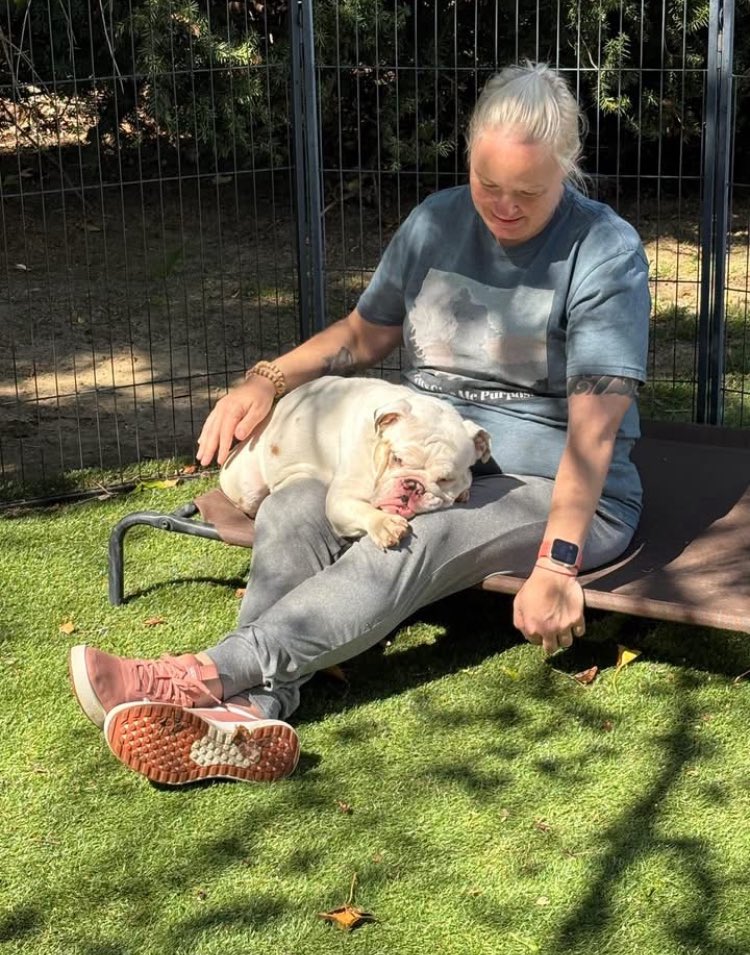 pgmp_inc's tweet image. For Marshmallow and many other dogs like her, Paws Give Me Purpose Sanctuary is home; a place where they are loved beyond measure…

pawsgivemepurpose.com/your-support-i…

#marshmallow #specialneedsdog #secondchanceatlife #sanctuary #donate