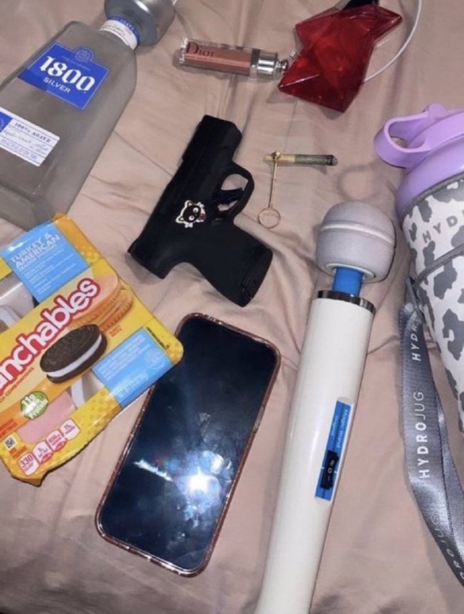 Allie/proud misandrist🚬 tweet media