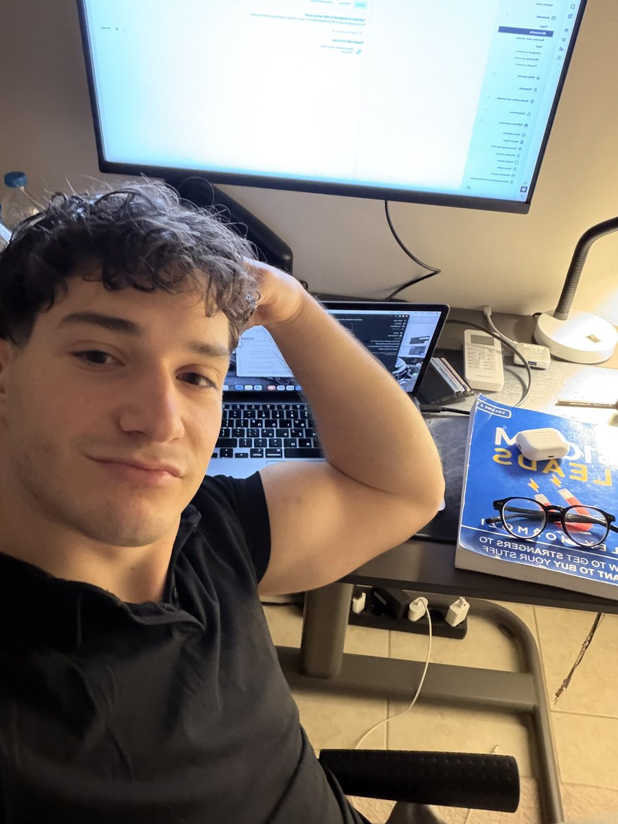 Dusan Dimitris Janca tweet media