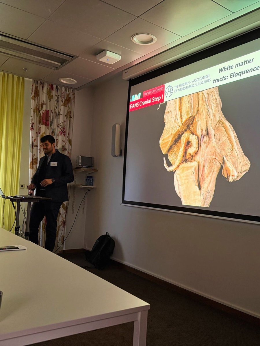 GFeijoo_NS's tweet image. Great days in Rotterdam as faculty at the EANS Cranial Approaches course. A pleasure to share our experience in cranial surgery, exchange knowledge, and demonstrate approaches live. Grateful for the opportunity and inspiring environment!
#EANS #neurosurgery #lab #handson