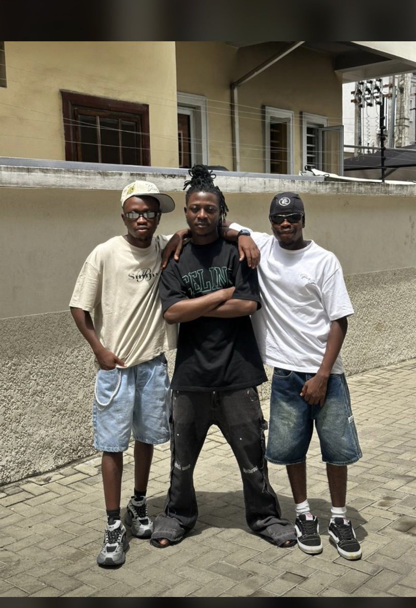 Emmanuel 💫 tweet media