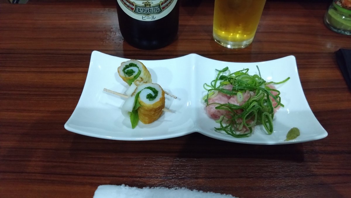 JOjVD6AvNNSuyks's tweet image. #木曜日 #だもんで #木っこり
#富士市
#スナック木っこり
#でビール
#キリンクラシックラガービール
#今日のお通し
#マイカトラリー
#抹茶ソルト
#マイ灰皿
#俺のこだわり
#俺の定番