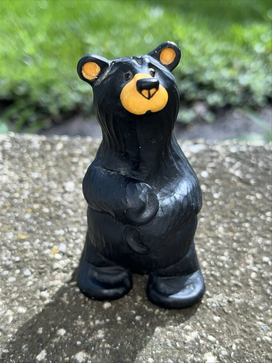 Check out BearFoots Bear BEAR 3” Tall Big Sky Carvers Figurine Jeff Fleming Numbered Resin ebay.us/m/1gvrXy #eBay via <a href="/eBay/">eBay</a>