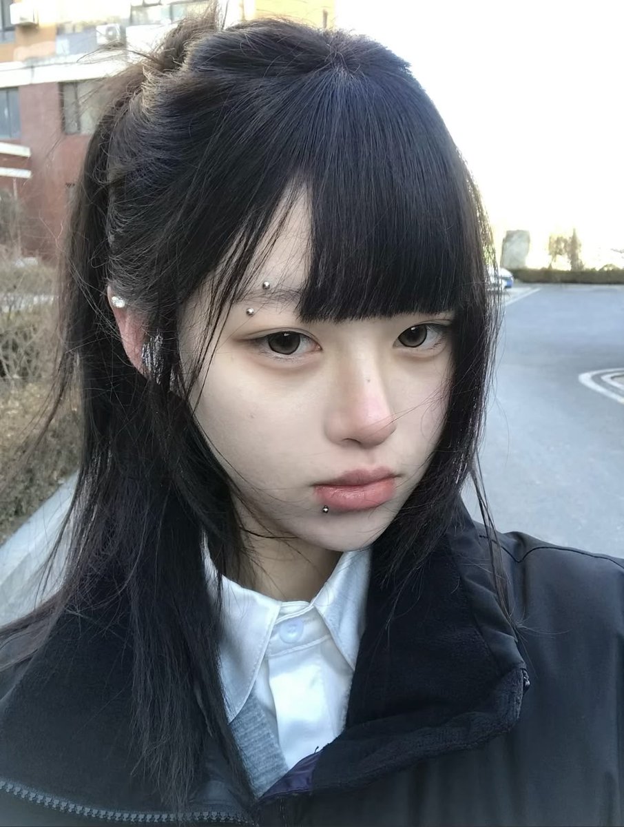 Yūrei 幽霊 tweet media