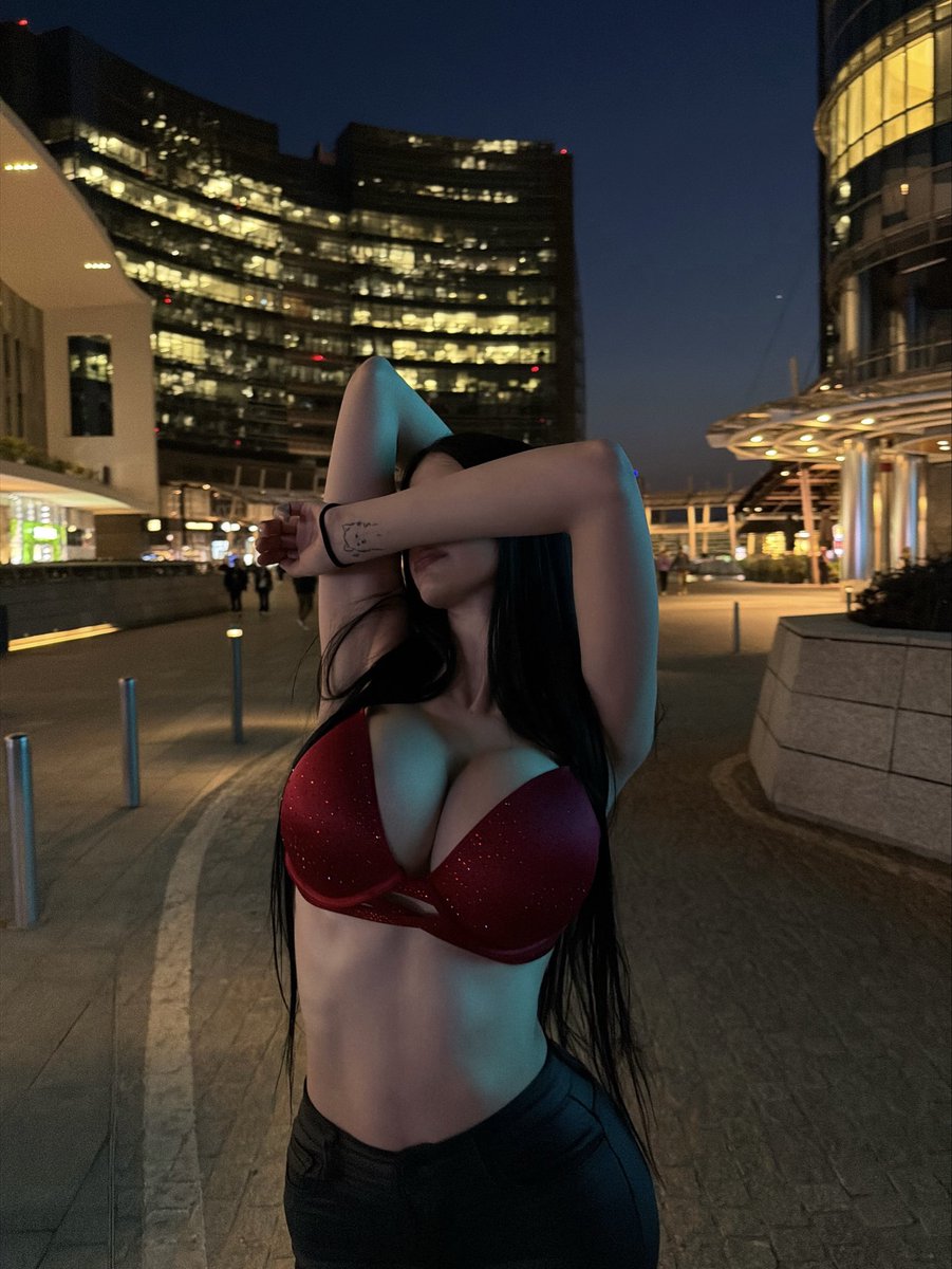 s c e n e tweet media