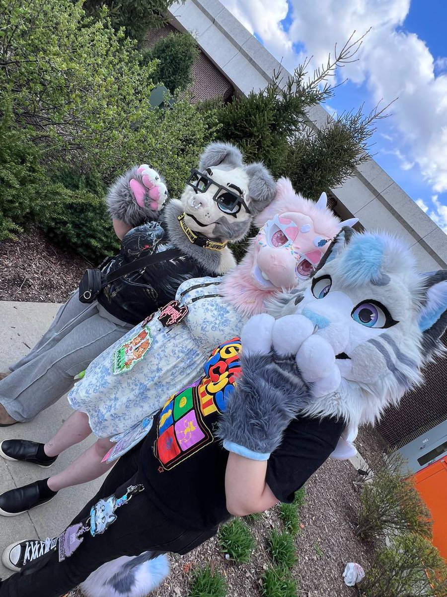 jf_creations1's tweet photo. da goat was unleashed this weekend… evil creature
maker: mistersnouts
#furry #fursuit #goatfurry #fursuitpartial #furryfandom #furries https://t.co/4zwmQG6SiY