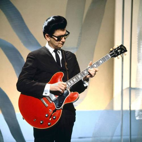 MSolisEscobar's tweet image. Roy Orbison (April 23, 1936 – December 6, 1988) #singer #songwriter, best known for his distinctive, powerful #voice, complex #compositions, and dark emotional #ballads. Orbison grew up in Texas and began singing in a rockabilly/country and western band.
youtu.be/_PLq0_7k1jk?si…