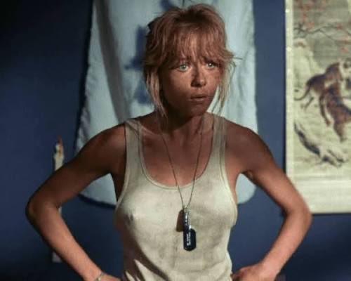 VOODOOBABY8's tweet image. Here’s another of Linnea, star of issue 5 of Voodoo Baby. See biog for our Etsy store link or search eBay for your copy #linneaquigley #screamqueens  #monsters #horrormovies #fanzine