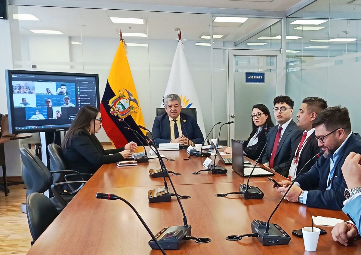 Comisión del Derecho al Trabajo y Seguridad Social tweet media