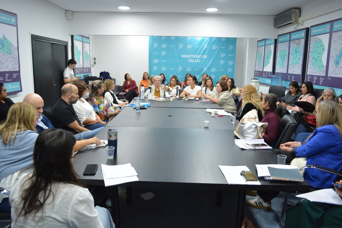 💬Junto a autoridades provinciales y municipales realizamos una jornada de trabajo para avanzar en la transformación del modelo de atención perinatal.
