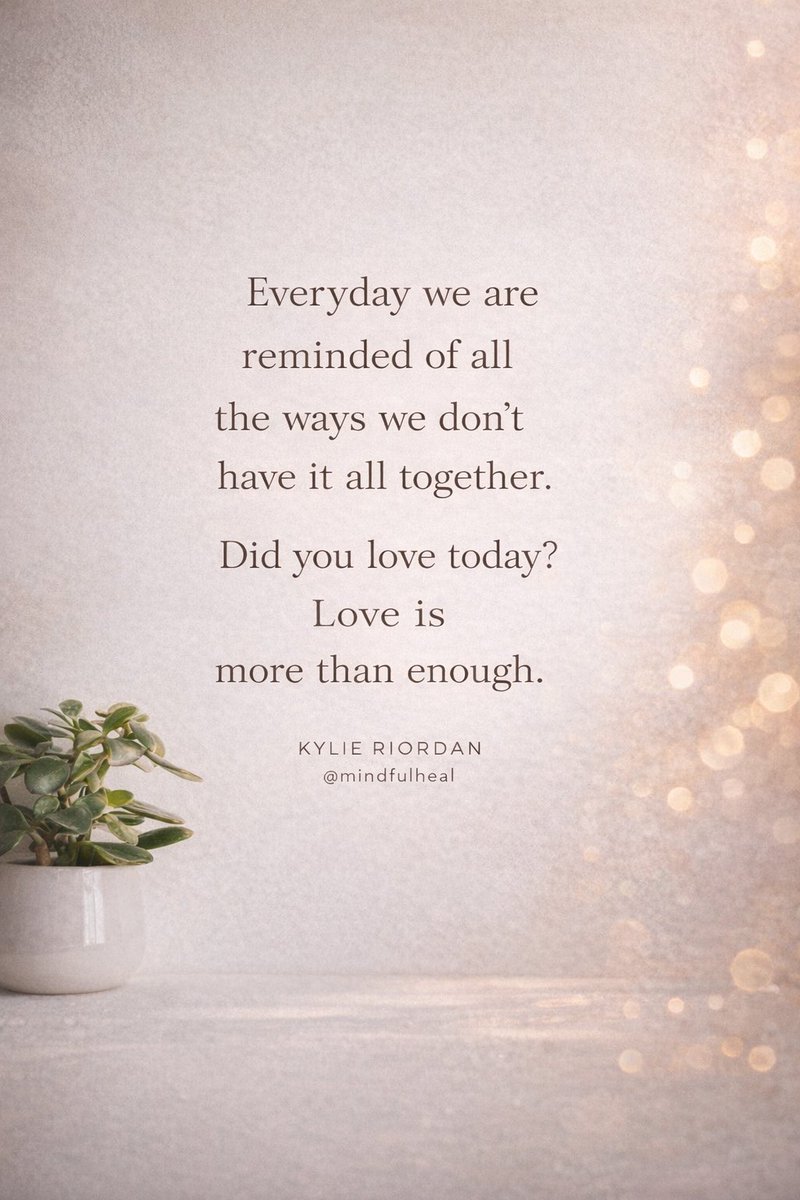 Kylie Riordan tweet media