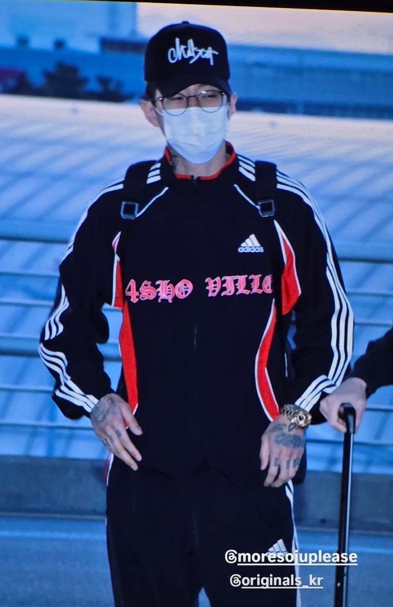 jay_seasonforever tweet media