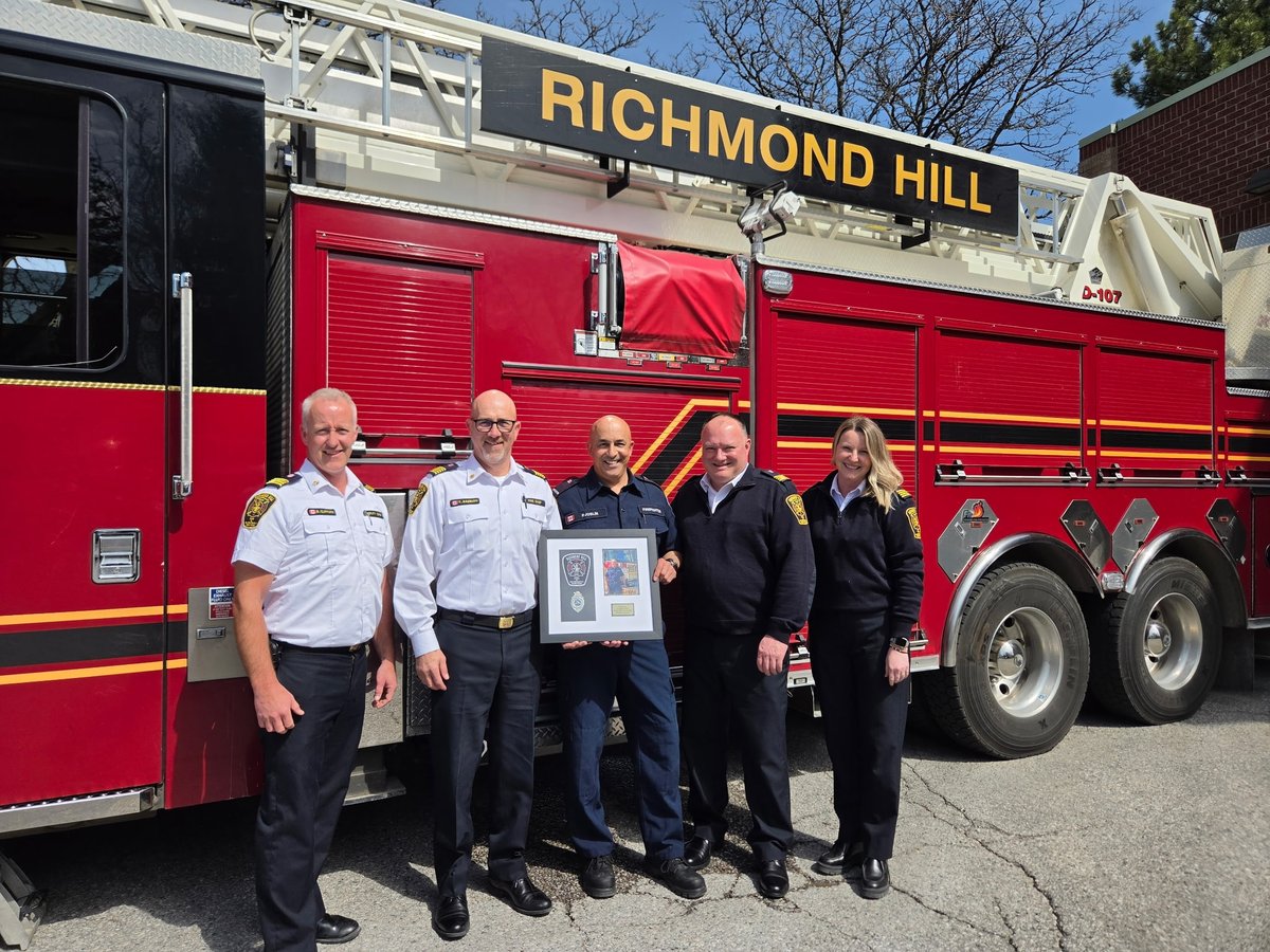Richmond Hill Fire tweet media