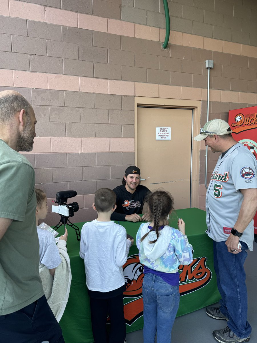 Long Island Ducks tweet media