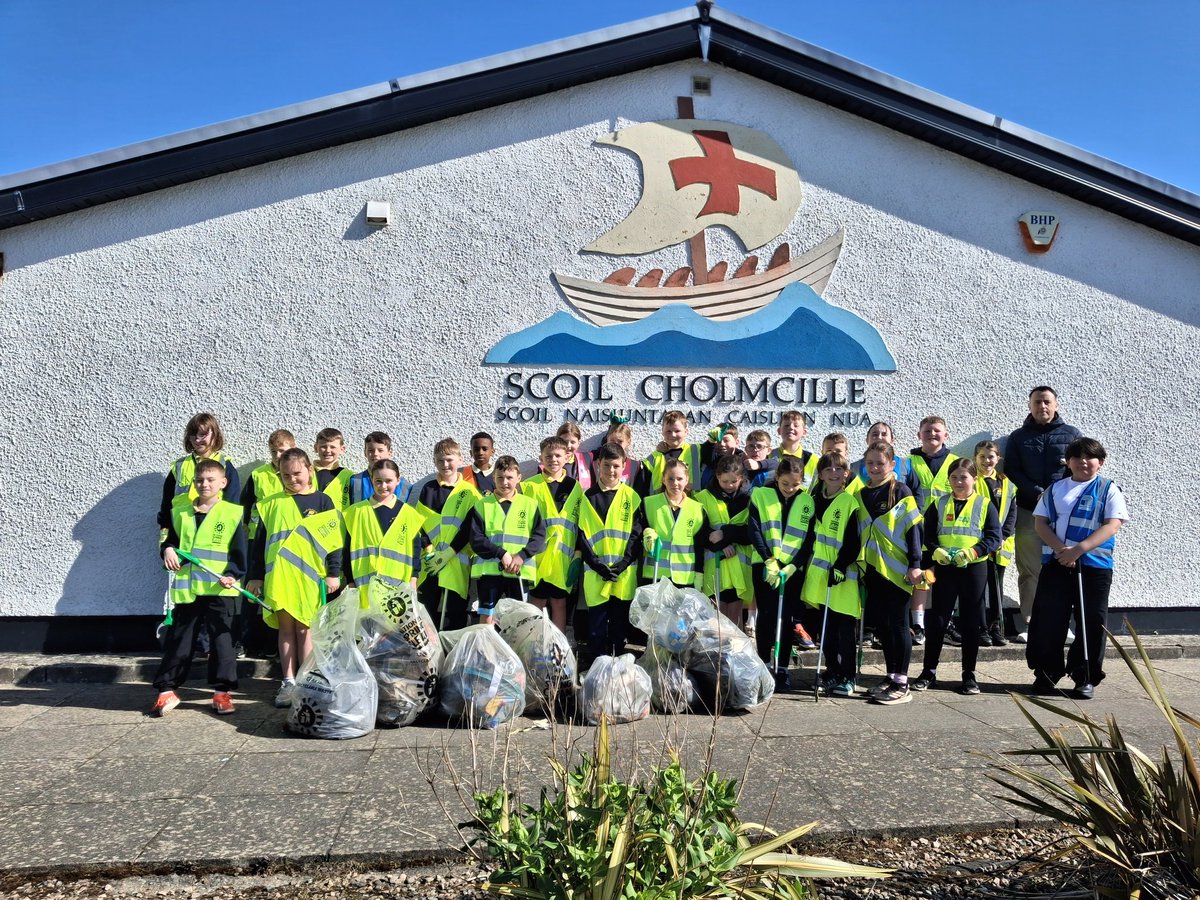scoilcc86's tweet photo. At @scoilcc86 we celebrated world earth day 2026 by doing a litter pick around the local area and then going on  a well-deserved whole school walk along the shore path. So blessed to belong to such a beautiful part of the world! https://t.co/80FDaM5jhs