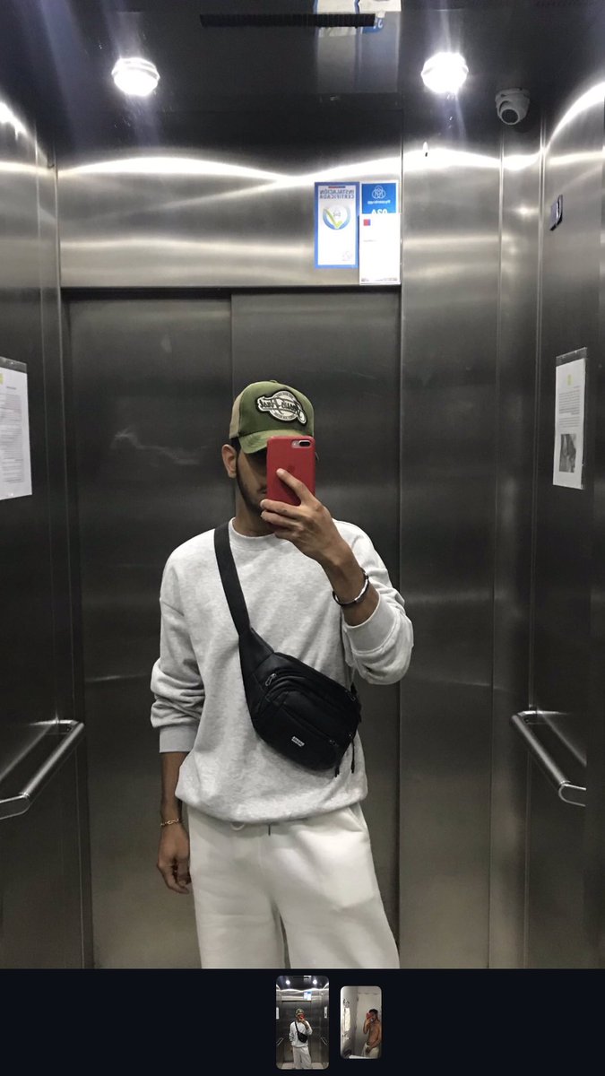 JetsonHernandez's tweet photo. Quien para que me ayude😈🥵 https://t.co/TOIrWAsL0l