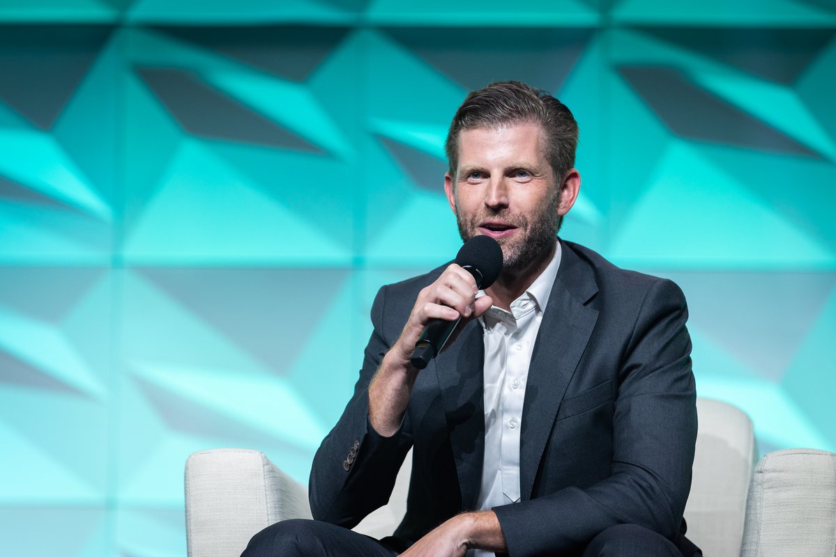 eMergeAmericas's tweet image. Miami continues to solidify its role as a global epicenter for digital asset #innovation 🚀⚡️ 

In the closing keynote, @EricTrump and @ashergenoot (@ABTC) joined @FrancisSuarez to examine how #Bitcoin, energy infrastructure, and policy alignment are converging to power the next