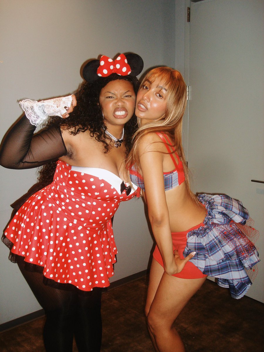 𝜗𝜚⋆₊˚ minniepantheress collab when?
