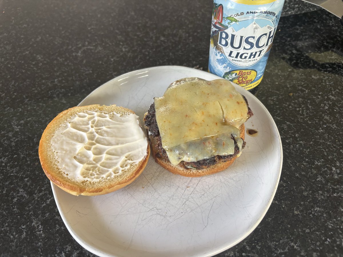 Stevie “J Cuh” Janowski (@steviejcuh) on Twitter photo 