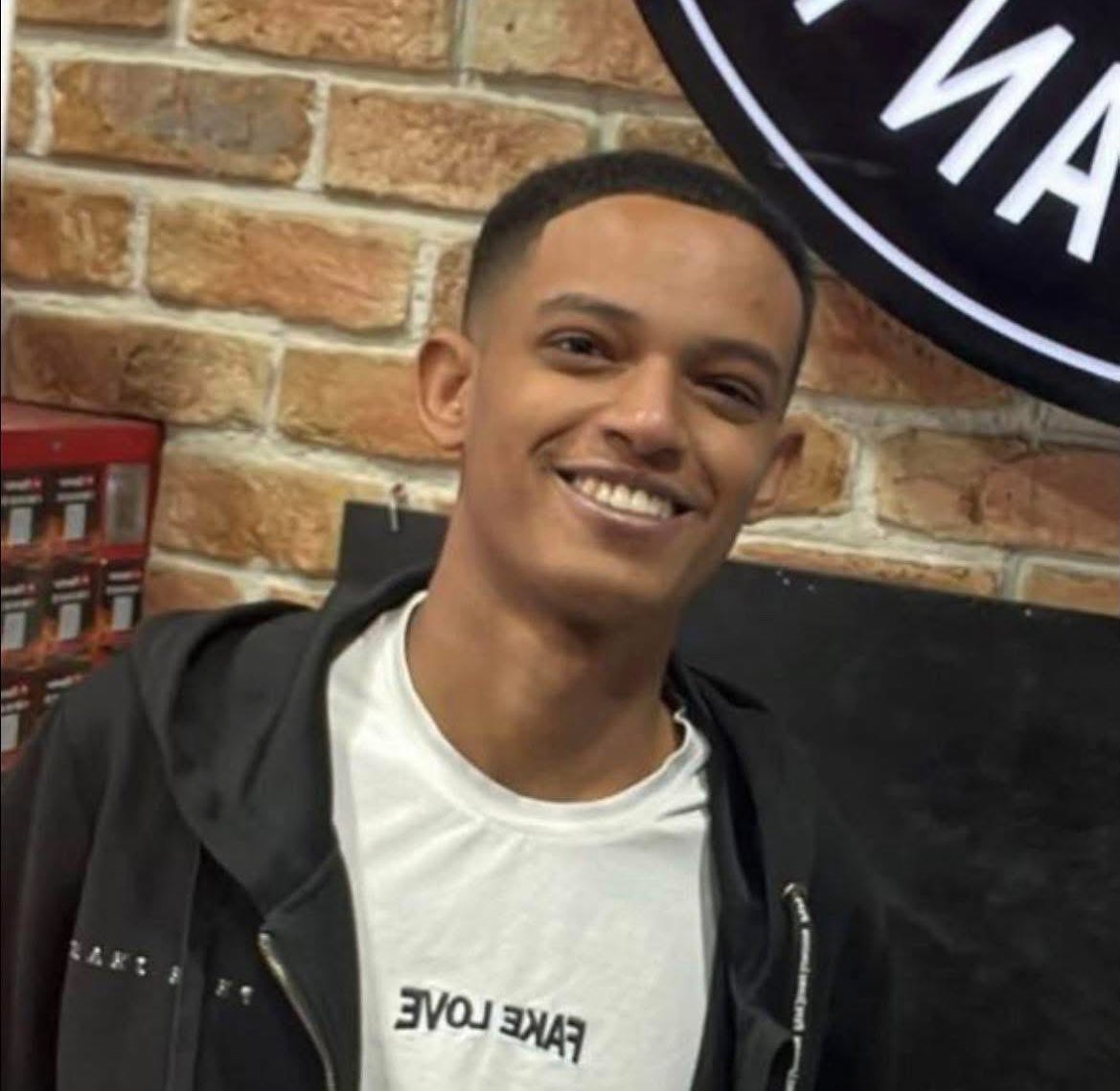 ברל'ה קרומבי | Berale Crombie tweet media