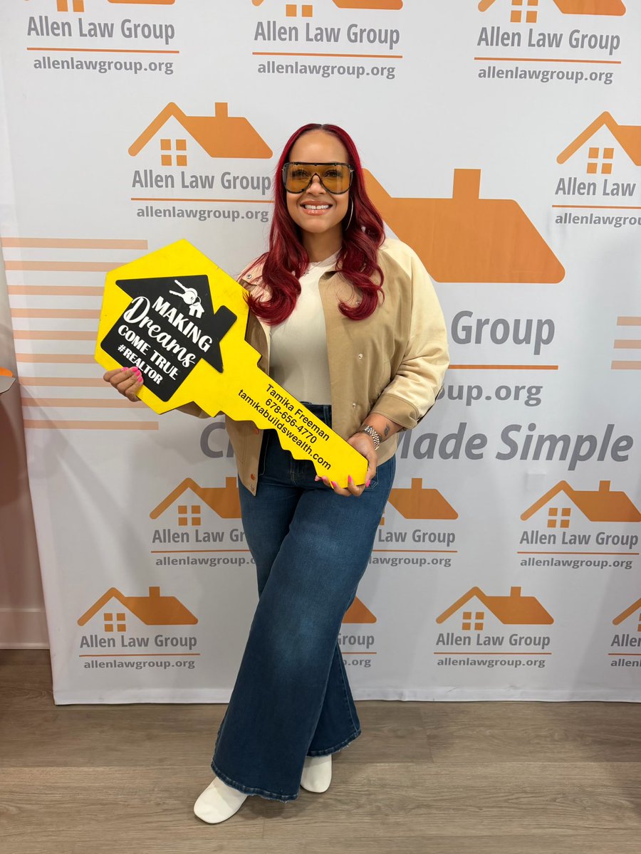 Toya2bless's tweet image. Today I closed on my home 🏡✨

This moment is bigger than keys and paperwork it’s answered prayers, faith, and God’s perfect timing. There were days I didn’t know how it would all come together, but He made a way anyway. #I’mAHomeOwner🏡🔑