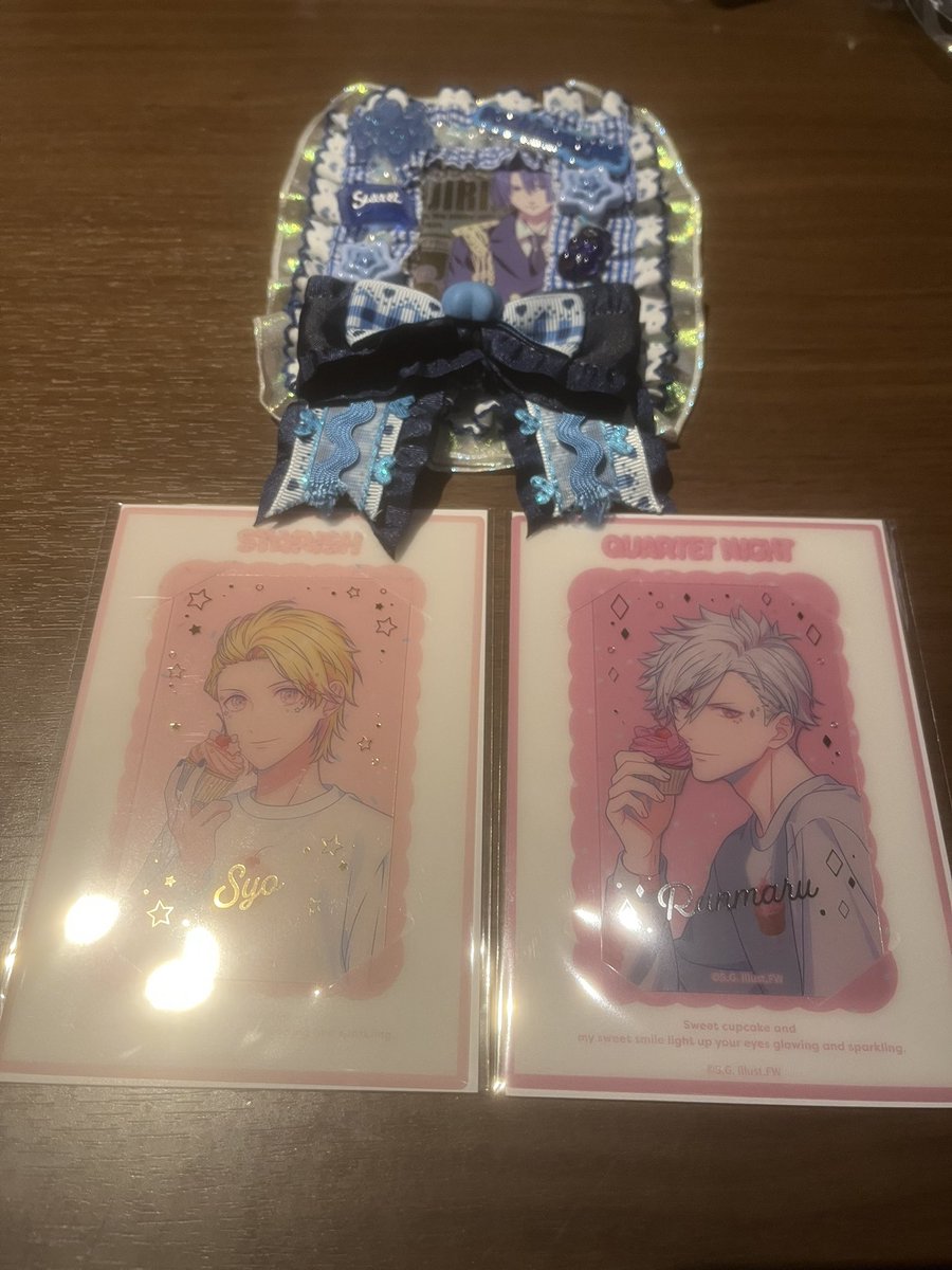 めろん tweet media