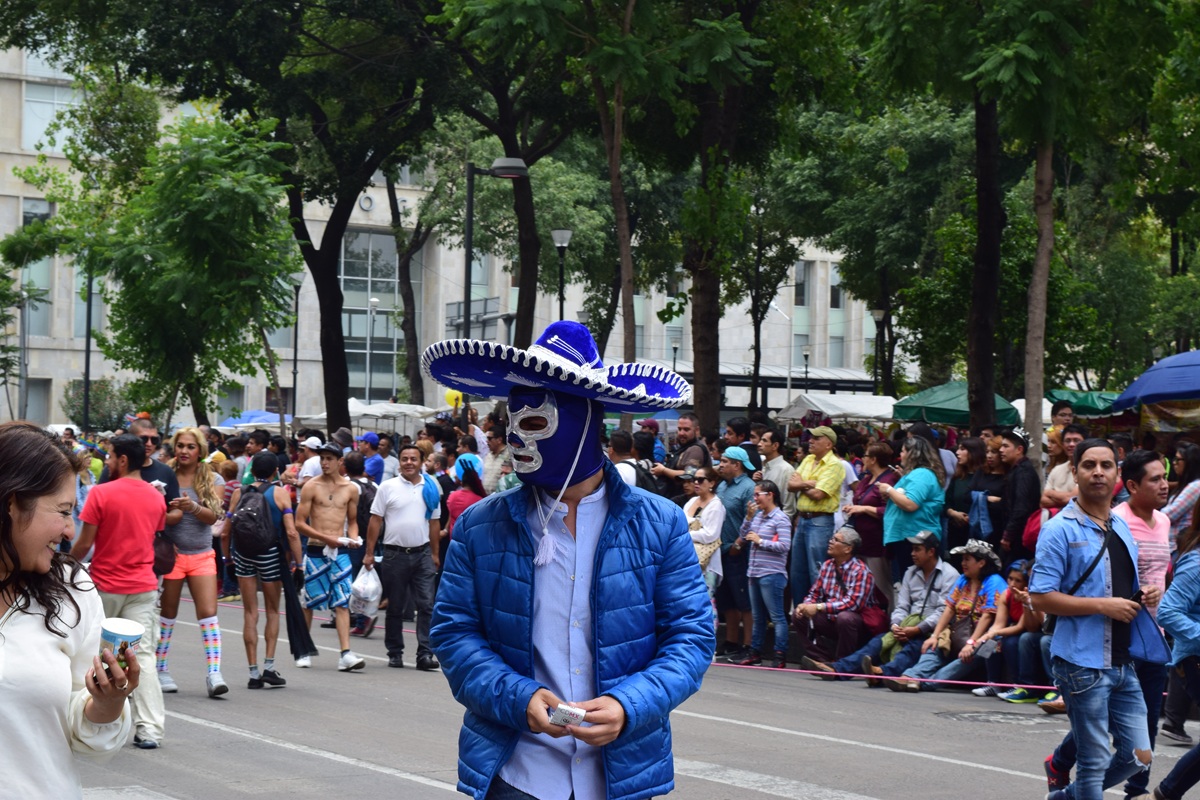 Mochicultural's tweet photo. ¿La street photography sigue vigente en los tiempos de la I.A?👇📷😍https://t.co/deY1gG99kF 👇 https://t.co/Wbpz9pP5ki