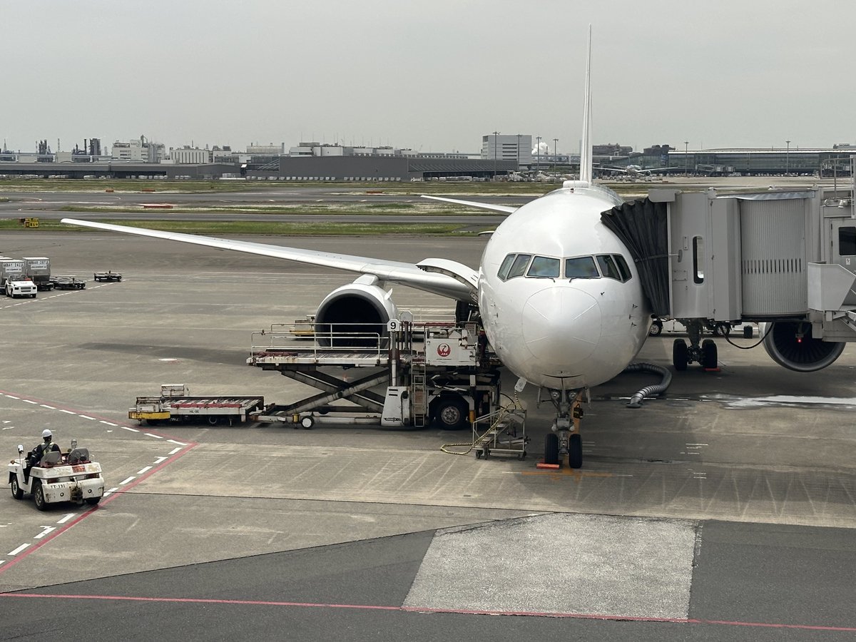miya380314's tweet image. 🛫飛んできます🫡

＃JAL ＃B767 ＃羽田空港