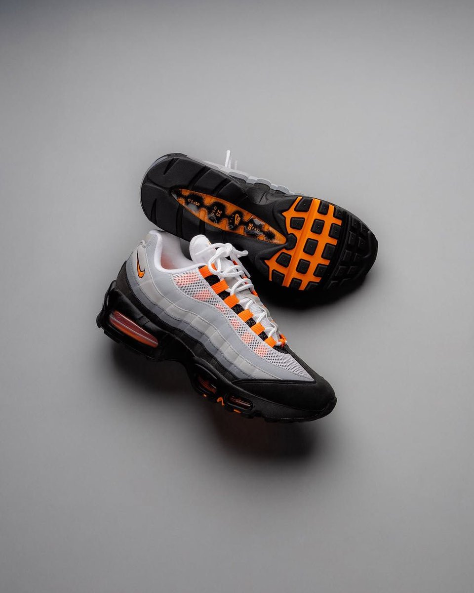 SneakerAlertHD's tweet photo. Nike Air Max 95 OG "Bright Mandarin" (2025) 🍊 https://t.co/rBGsgjHHFH