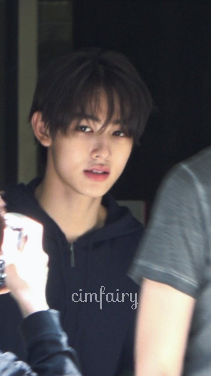 •᷄ɞ•᷅ tweet media