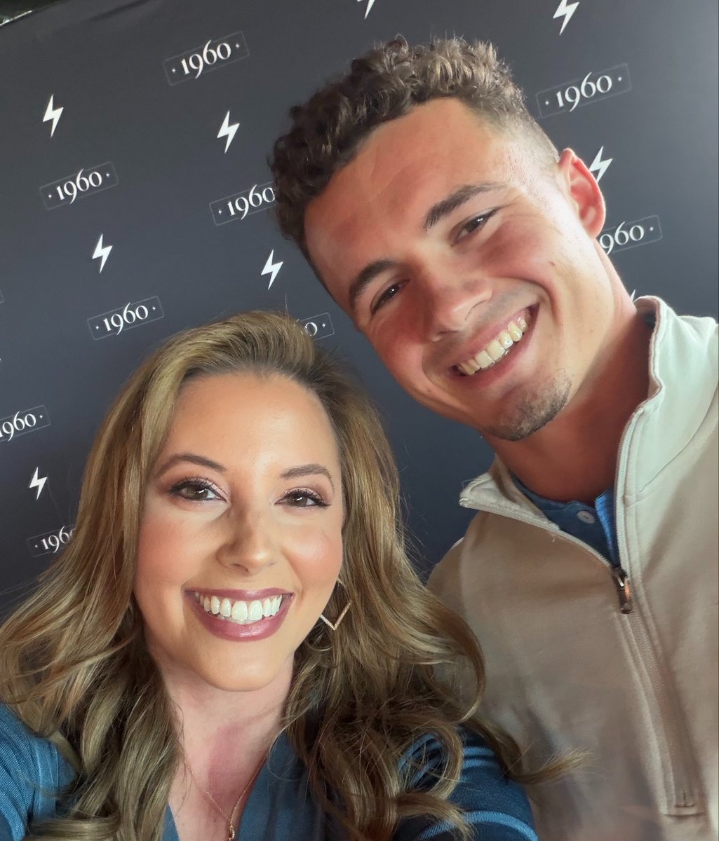 Hayley Elwood tweet media