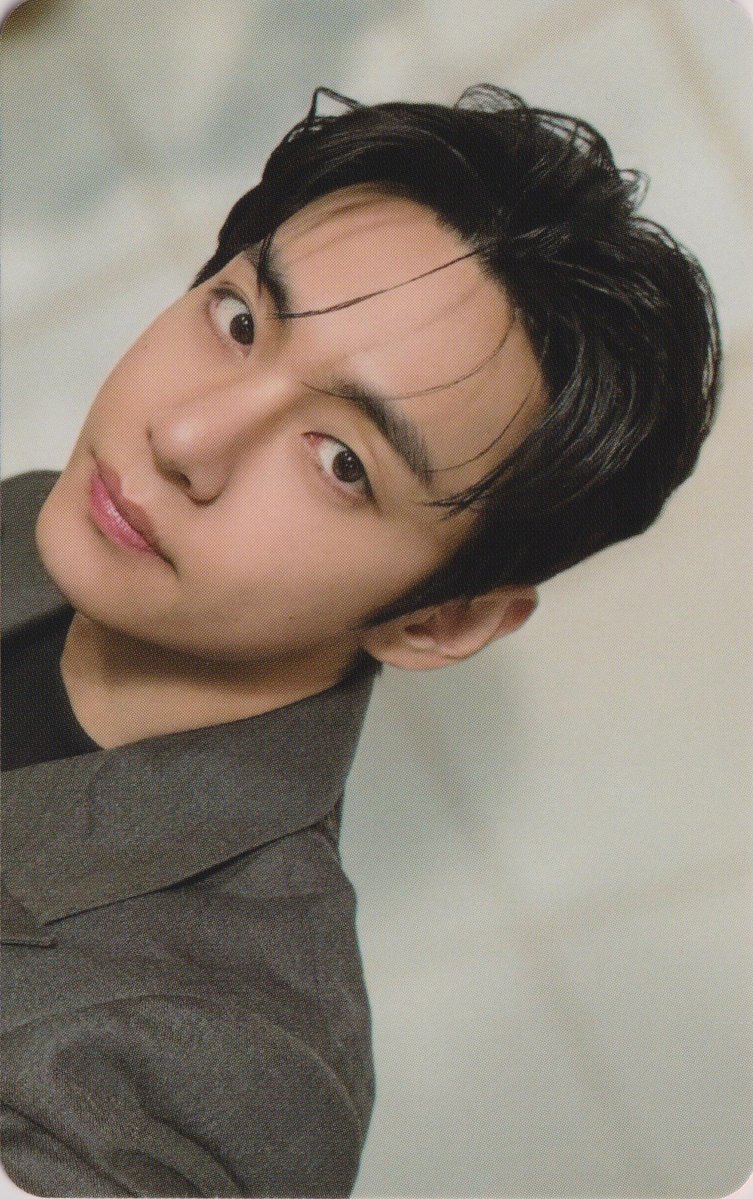 BTS_IndoTrans's tweet image. BTS ARIRANG Withmuu Lucky Draw Photocards (1)

cr: seokiescans

#Namjoon #Seokjin #Taehyung #Jungkook @BTS_twt