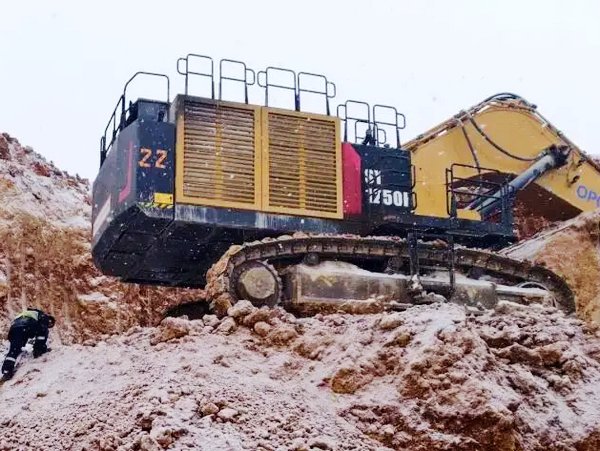 newinducn's tweet image. ❄️ -50°C. Midnight breakdown.
SANY engineers restored a critical machine in just 3 hours—keeping operations on track.

From emergency response to long-term support, reliability is delivered where it matters most.

newindu.com/article/detail…
#SANY #Service #Mining #MiningOperations