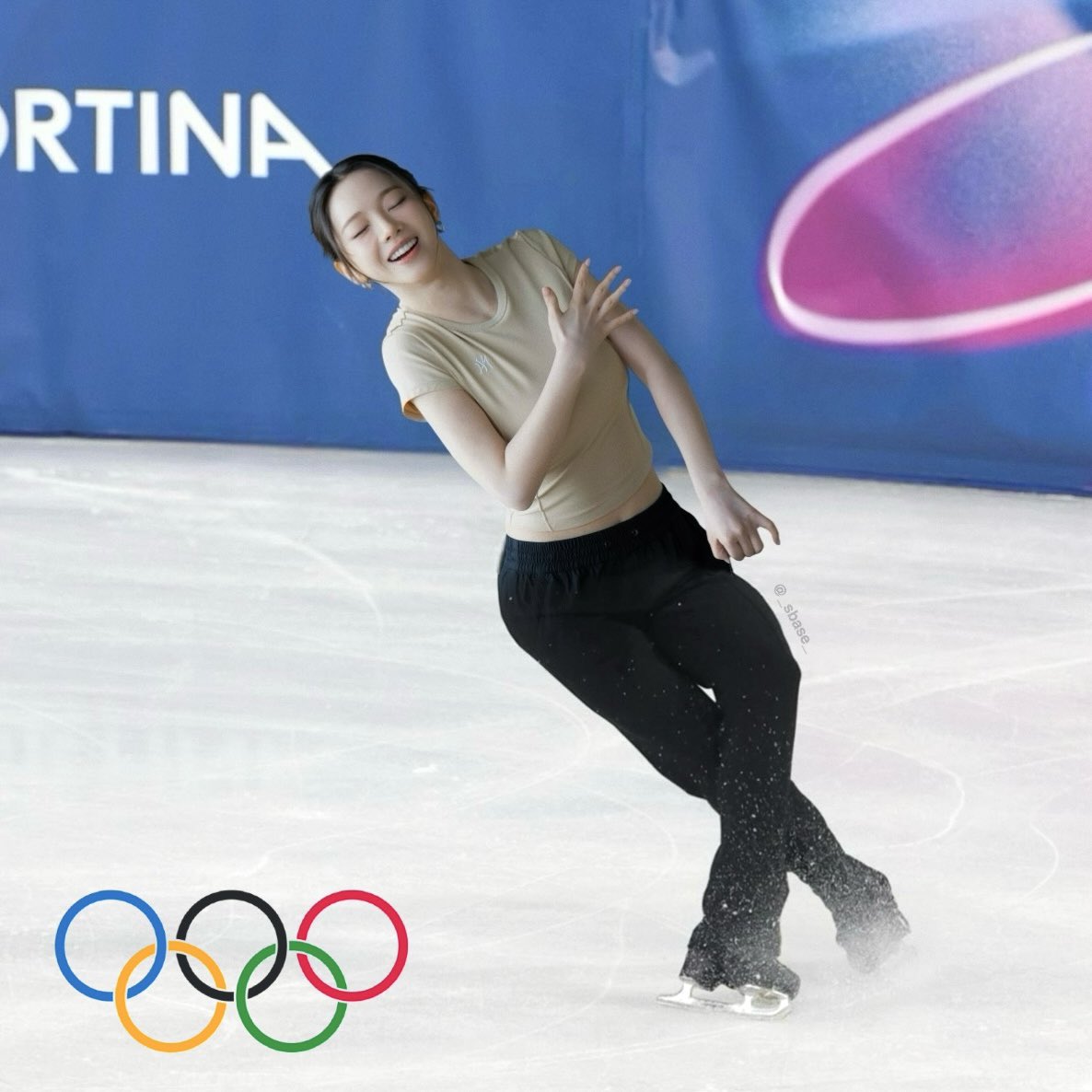 _sbase_'s tweet photo. 💙⛸️🧊❄️✨

#KARINA #카리나 https://t.co/hvgrfPmO5F