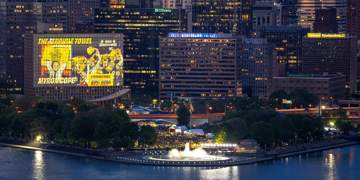 How about our city lit up black and gold tonight for the NFL Draft!! The Steelers logo being displayed on the Wyndham was really cool to see with all of the buildings lit up gold in the background! #pittsburgh #nfldraft