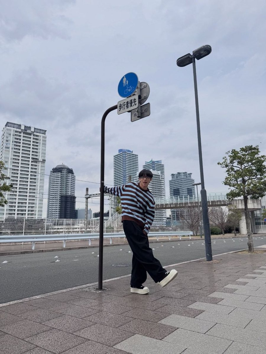 🦈๋࣭⭑ ηιχ ·ᝰ.ᐟ tweet media