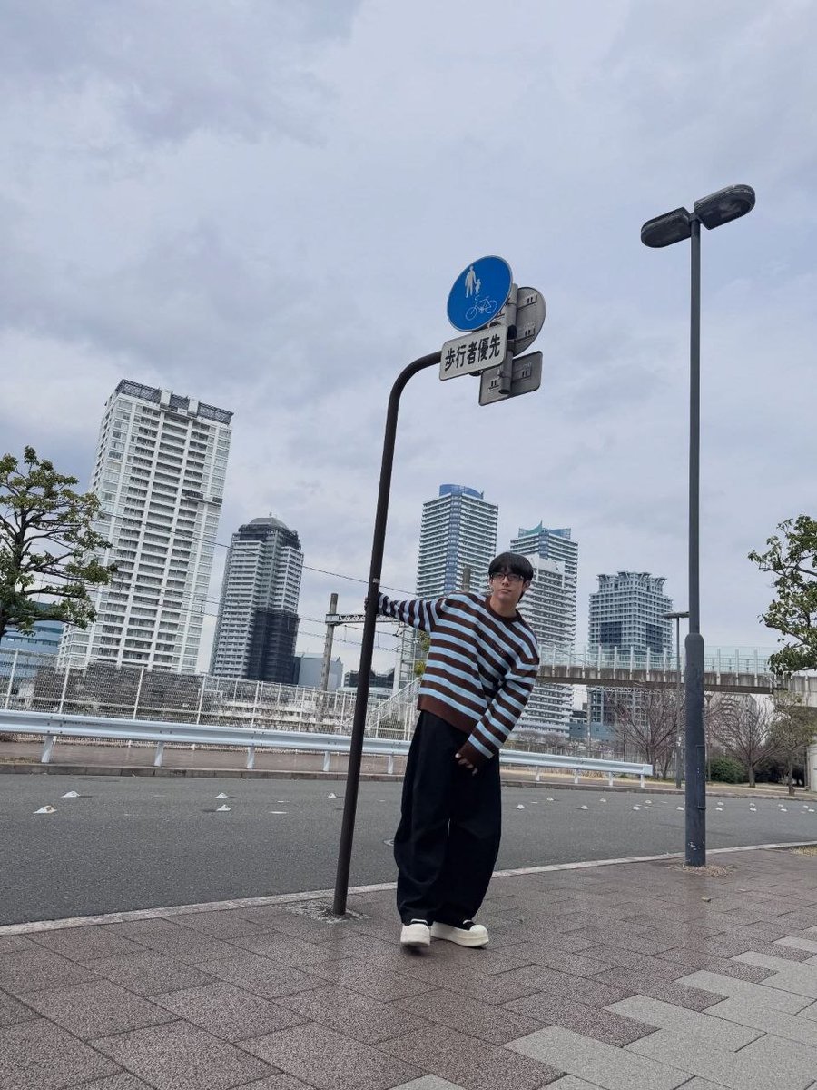 🦈๋࣭⭑ ηιχ ·ᝰ.ᐟ tweet media