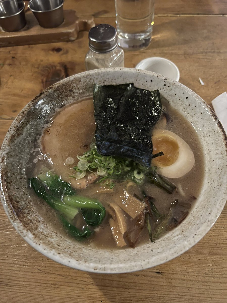 RamenYohei's tweet photo. Good night!🍜 https://t.co/gdYYdJmbHm