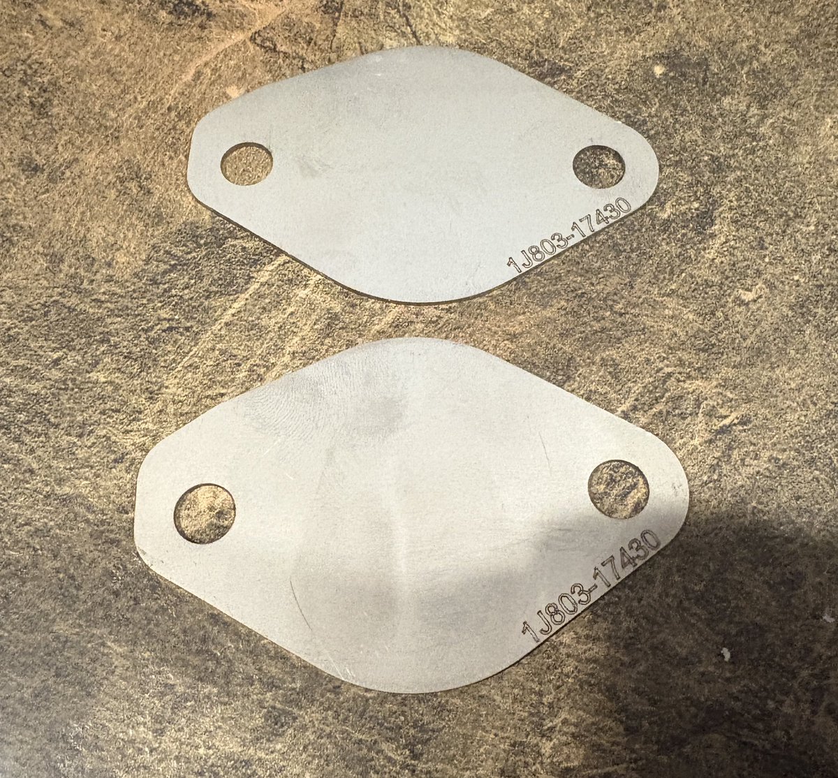 LMcustomtuning's tweet photo. A few stainless plates for a Kubota application heading to Texas. https://t.co/AZARk2ahu0